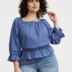 Torrid Women’s Size 00 M/L Cotton Dobby Square Neck Peasant Top Blue Blouse